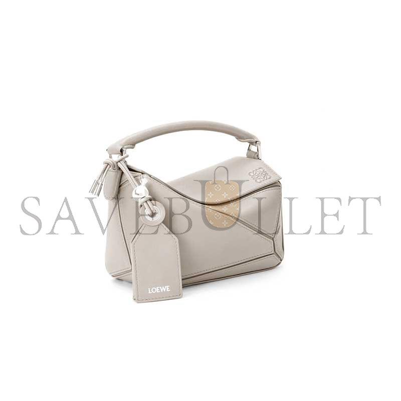 LOEWE MINI FEATHERLIGHT PUZZLE BAG IN NAPPA LAMBSKIN A510PLIX04 (17.5*12.5*7.5)